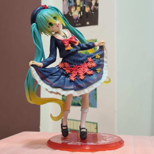 فیگور هاتسونه (Hatsune Miku)